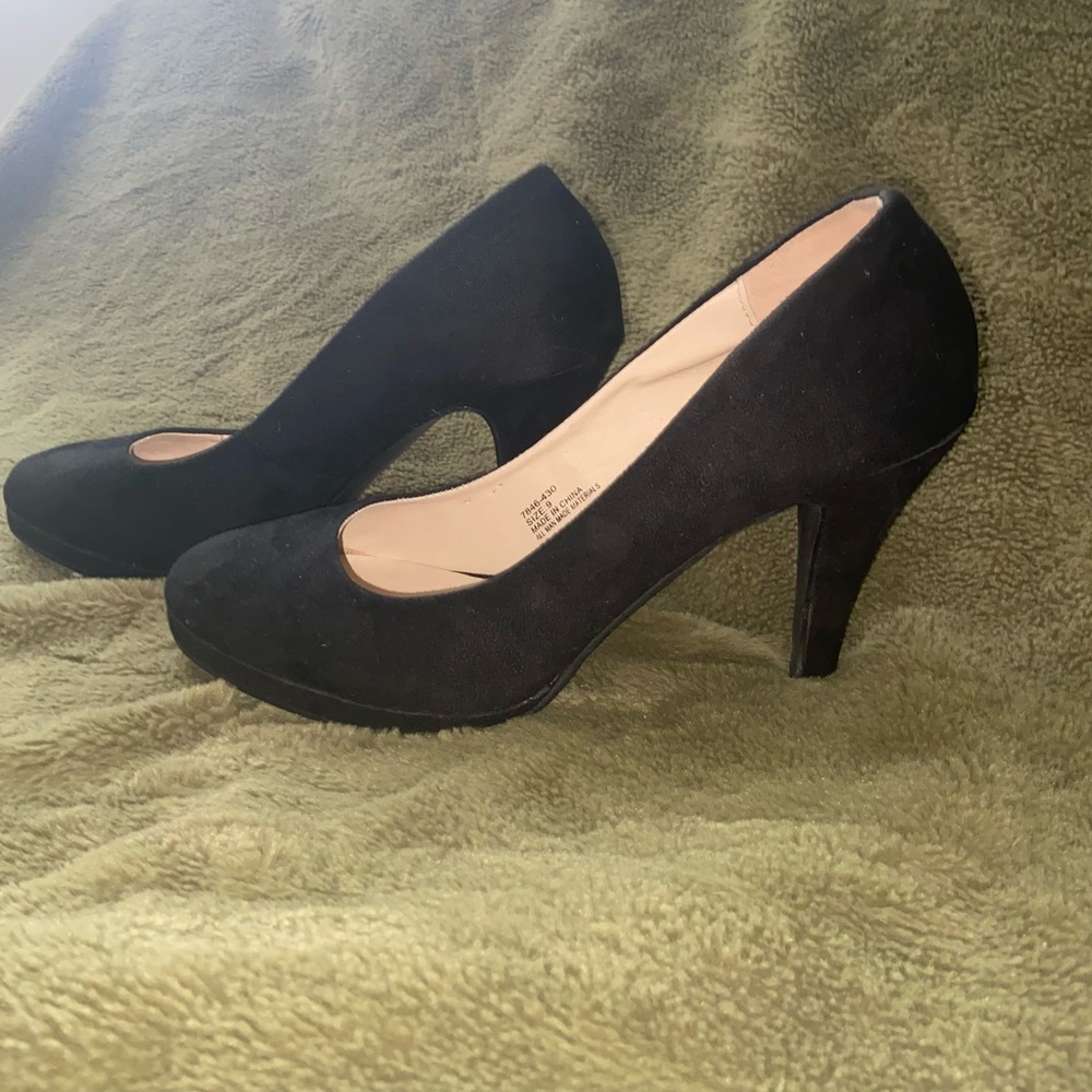 Black / Platforms